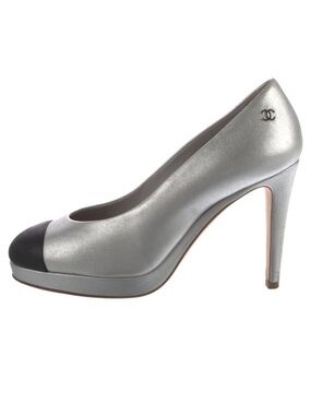 Chanel Silver Leather Cap-Toe Pump interlocking cc logo